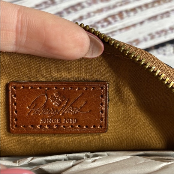 Patricia Nash Patina Cosmetic Case- Tropical - Picture 5 of 7